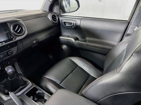 Used 2019 Toyota Tacoma TRD Pro AWD/4WD image 28