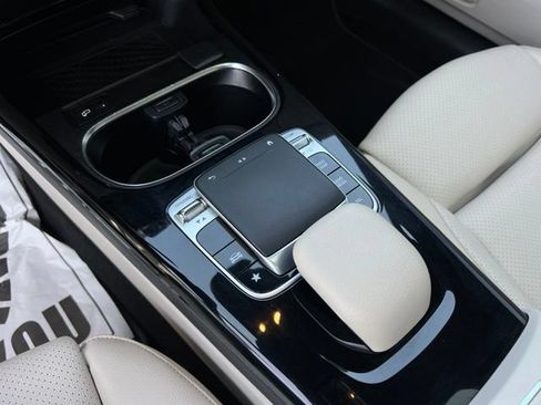 Used 2020 Mercedes-Benz CLA 250 image 38