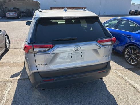 Used 2025 Toyota RAV4 XLE image 7