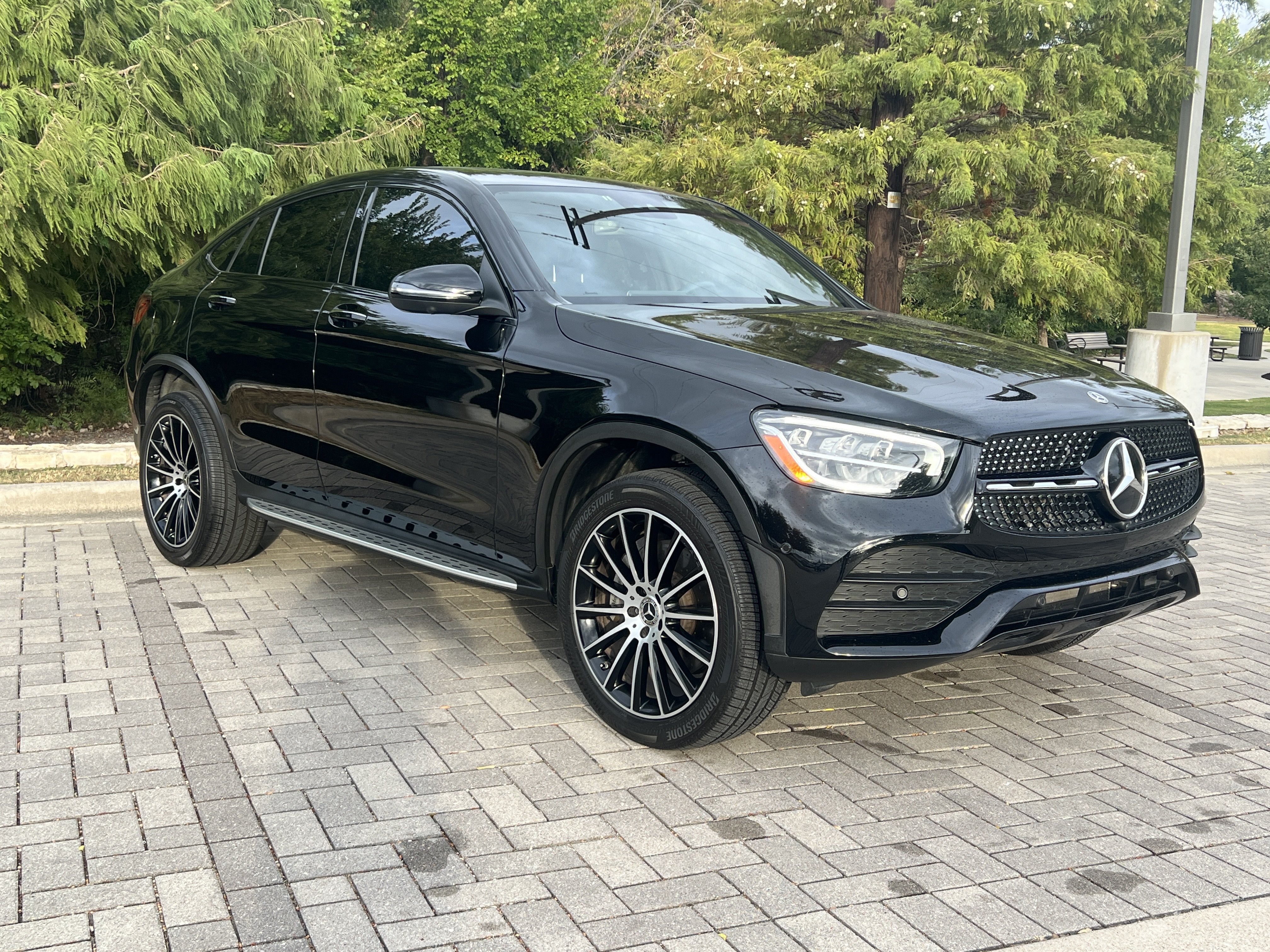 Used 2023 Mercedes-Benz GLC 300 4MATIC Coupe w/ AMG Line image 2