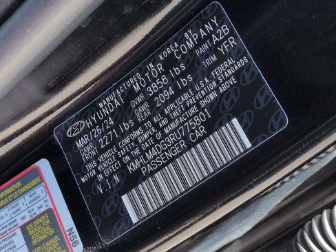 Certified 2024 Hyundai Elantra SEL FWD image 37