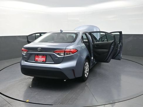 Used 2024 Toyota Corolla LE FWD image 44