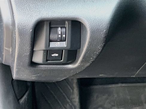 Used 2025 Toyota GR86 Premium w/ ALL Weather Mat Package (TMS) RWD image 10
