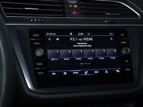 Certified 2024 Volkswagen Tiguan SE AWD/4WD image 27