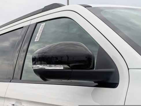 New 2026 Ford Expedition Platinum w/ Stealth Appearance Package image 12