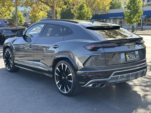 Used 2020 Lamborghini Urus AWD/4WD image 12