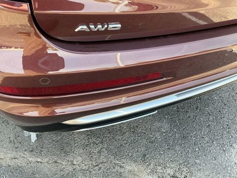 Used 2022 Cadillac XT6 Premium Luxury image 6