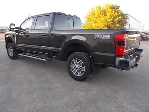 Used 2024 Ford F350 Lariat image 7