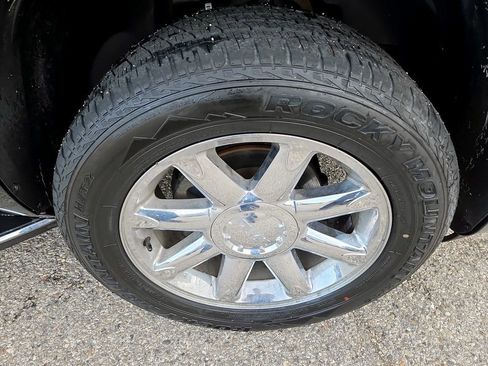 Used 2014 GMC Yukon Denali AWD/4WD image 37