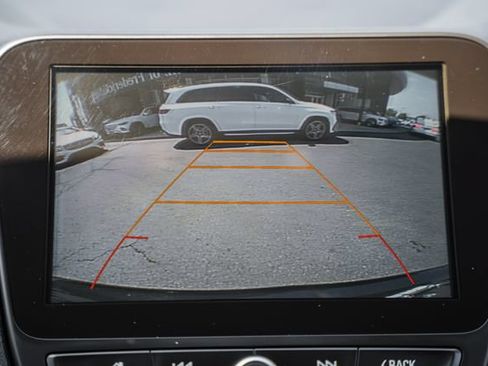 Used 2018 Chevrolet Equinox Premier FWD image 45