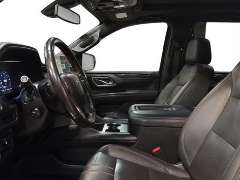 Used 2022 Chevrolet Suburban RST w/ Sport Performance Package AWD/4WD image 25
