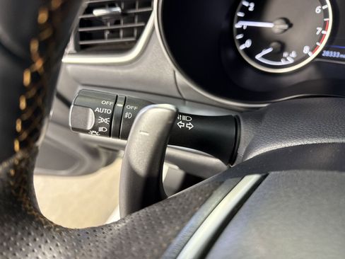 Used 2023 Nissan Maxima SR w/ Sport Mat Group image 15