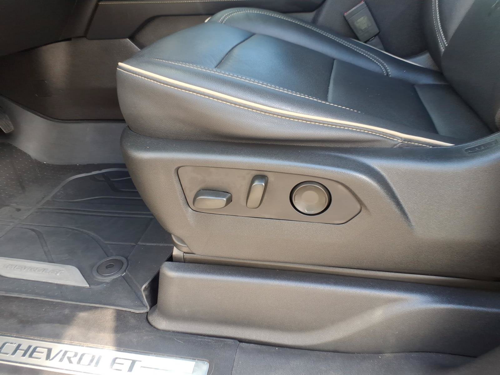 Used 2021 Chevrolet Tahoe Premier AWD/4WD image 22