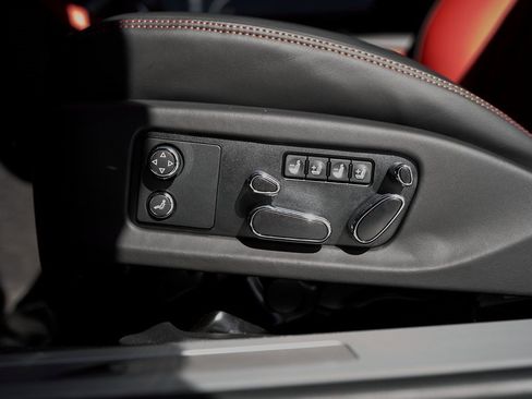 Used 2023 Bentley Continental GT S image 33