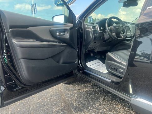 Used 2019 Nissan Murano SL w/ SL Technology Package AWD/4WD image 9