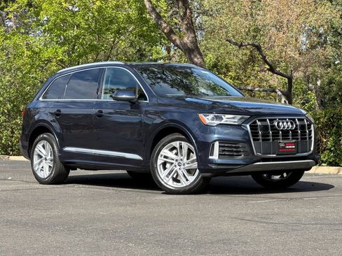 Used 2023 Audi Q7 2.0T Premium AWD/4WD image 2