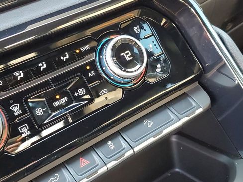 Used 2024 GMC Sierra 1500 AT4 w/ Technology Package image 20