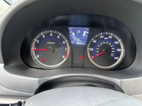 Used 2013 Hyundai Accent SE FWD image 19
