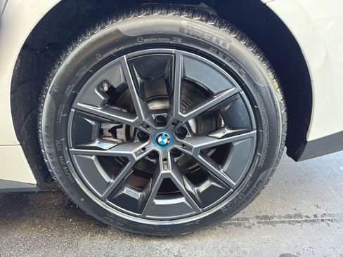 Used 2023 BMW i4 eDrive40 w/ Premium Package image 26