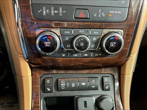 Used 2015 Buick Enclave Premium w/ Experience Buick Package FWD image 34