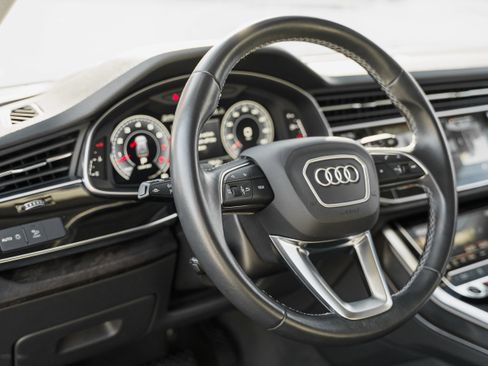 Used 2022 Audi Q8 Premium Plus w/ Premium Plus Package image 10