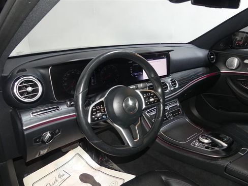 Used 2020 Mercedes-Benz E 350 4MATIC Sedan w/ Premium Package image 24