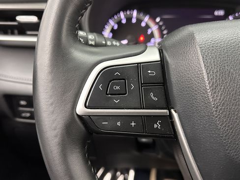 Used 2024 Toyota Highlander LE image 23