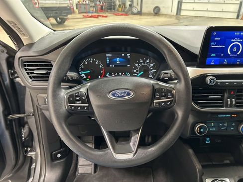 Used 2022 Ford Escape SE AWD/4WD image 16