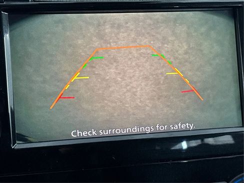 Used 2022 Nissan Rogue Sport S image 36