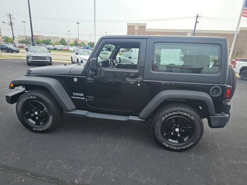 Used 2017 Jeep Wrangler Sport w/ Quick Order Package 24S AWD/4WD image 6
