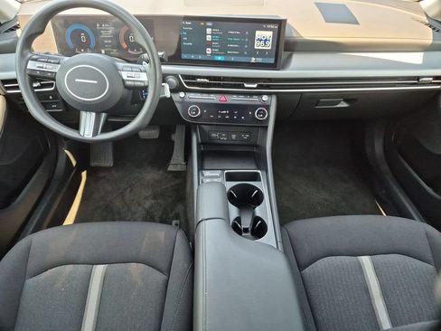 Used 2025 Hyundai Sonata SEL FWD image 25