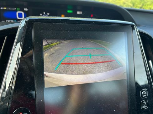 Used 2019 Toyota Prius Prime Advanced FWD image 26