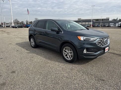Used 2022 Ford Edge SEL w/ Convenience Package image 13