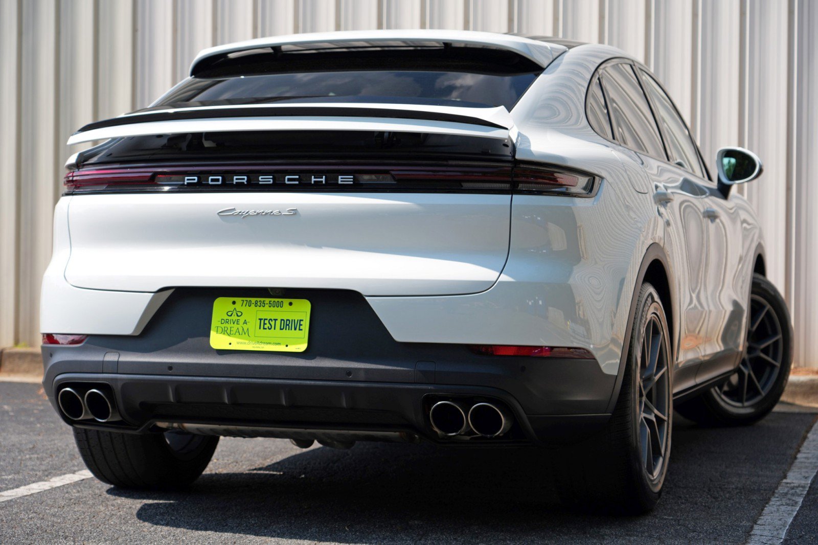 Used 2024 Porsche Cayenne S AWD/4WD image 5