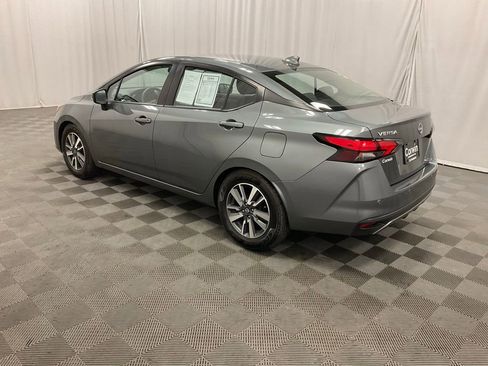 Used 2023 Nissan Versa SV image 5