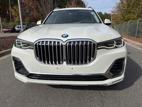 Used 2021 BMW X7 xDrive40i w/ Parking Assistance Package image 3