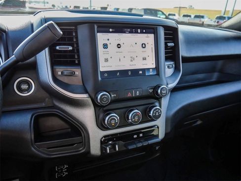 Used 2024 RAM 2500 Tradesman w/ Chrome Appearance Group image 29