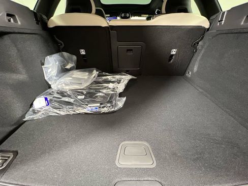 Used 2026 Volvo XC60 B5 Core AWD/4WD image 20
