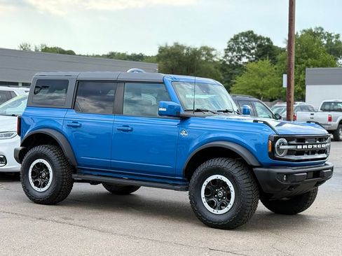 Used 2023 Ford Bronco Outer Banks w/ Sasquatch Package AWD/4WD image 31