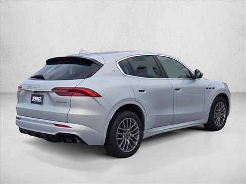 Used 2024 Maserati Grecale GT image 5