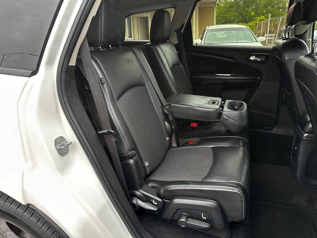 Used 2015 Dodge Journey Crossroad w/ Flexible Seating Group AWD/4WD image 10