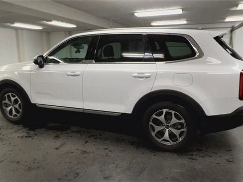 Used 2021 Kia Telluride EX image 6