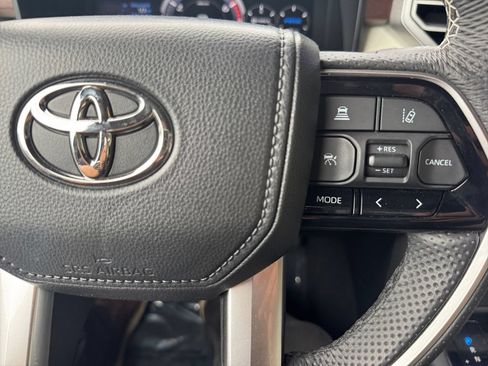 Used 2025 Toyota Tundra Capstone AWD/4WD image 30