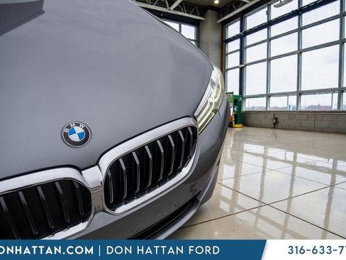 Used 2023 BMW 530i xDrive image 32