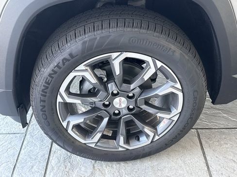 New 2027 GMC Terrain Elevation w/ Elevation Premium Package FWD image 11
