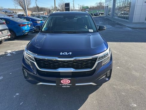Used 2023 Kia Seltos SX image 3