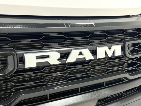 Used 2024 RAM ProMaster 2500 w/ Convenience Group FWD image 38