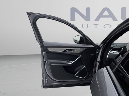 Used 2024 Jaguar F-PACE R-Dynamic S AWD/4WD image 8