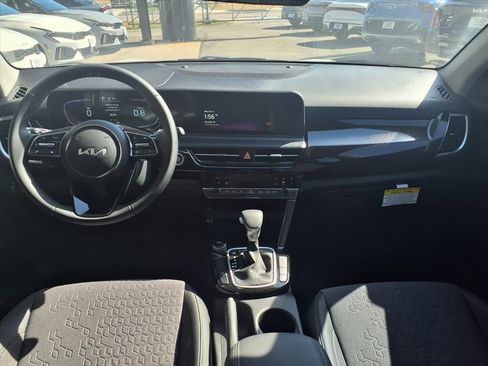 New 2026 Kia Seltos S image 3