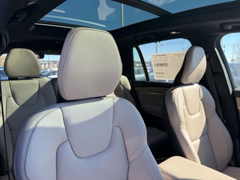 New 2026 Volvo XC90 T8 Ultra w/ Lounge Package image 8
